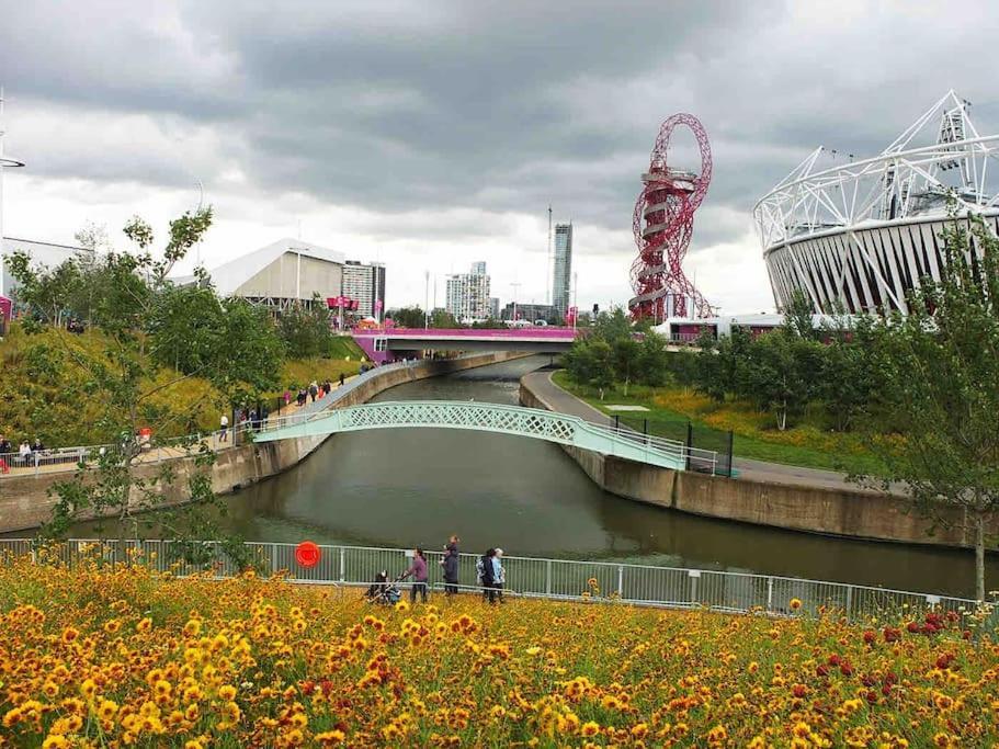 Flat In Hackney Wick Leilighet London Eksteriør bilde